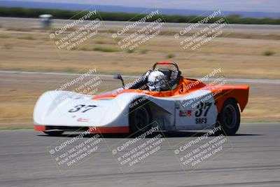 media/Jun-05-2022-CalClub SCCA (Sun) [[19e9bfb4bf]]/Around the Pits/